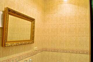 Хостелы Гранд Хостел Ереван Ереван Бюджетный двухместный номер с 2 отдельными кроватями и общей ванной комнатой-4